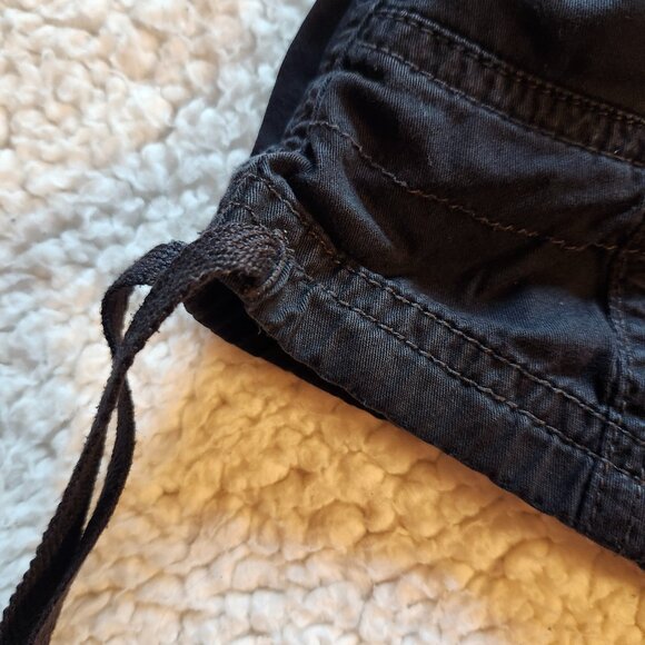 Womens shorts - Picture 3 of 4